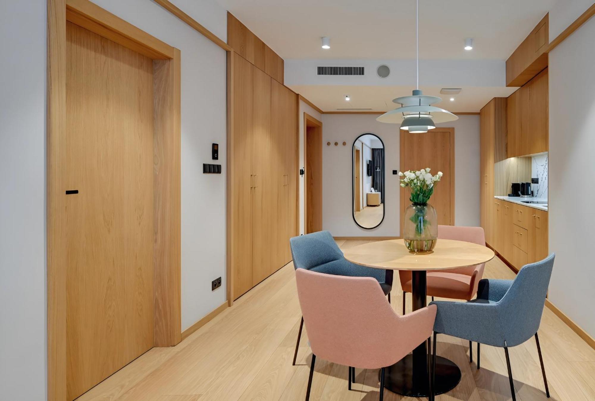 Deo Plaza Premium Apartments & Spa Гданьск Экстерьер фото